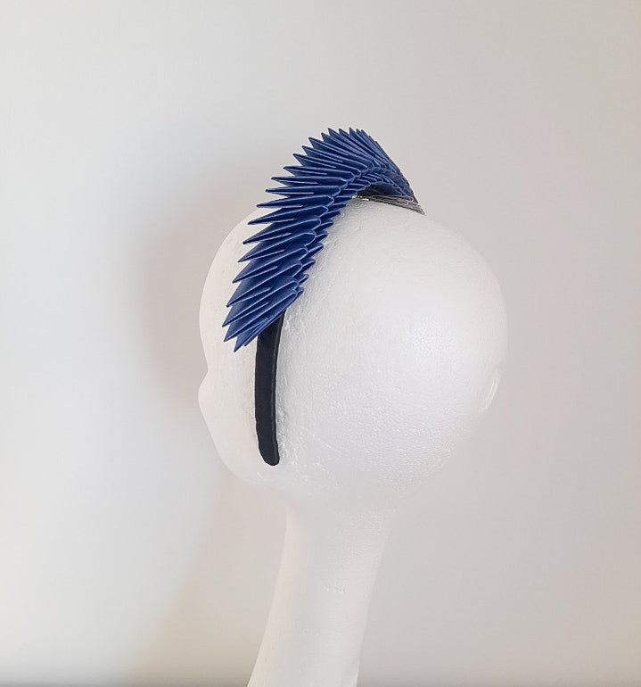 'Maia' - Gold Origami Headpiece image 3