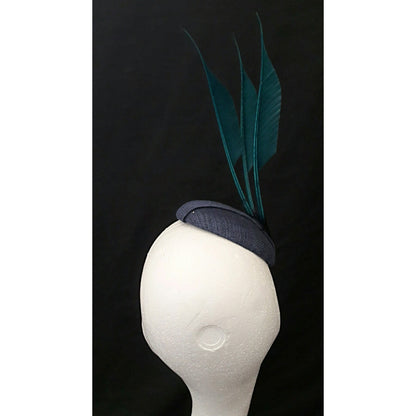 'Gna' Feather Headpiece image 6