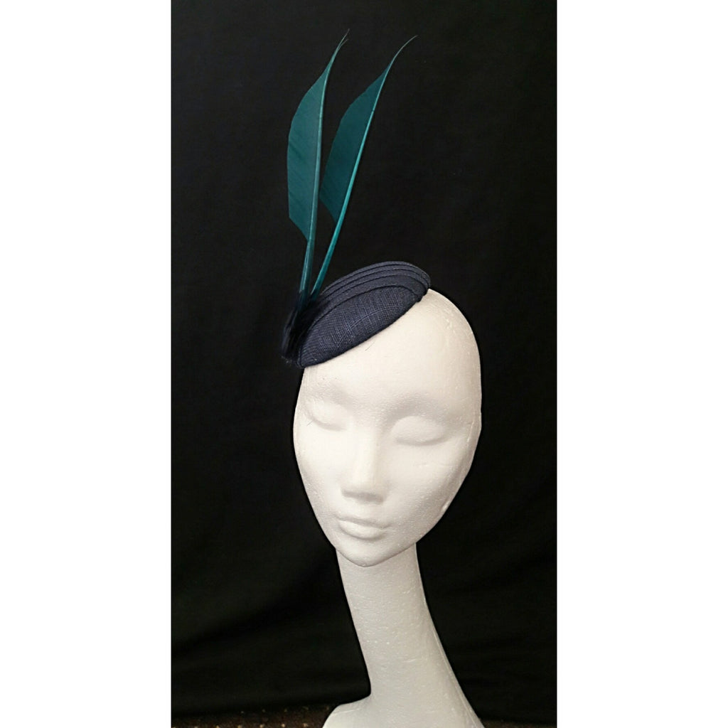 'Gna' Feather Headpiece image 8