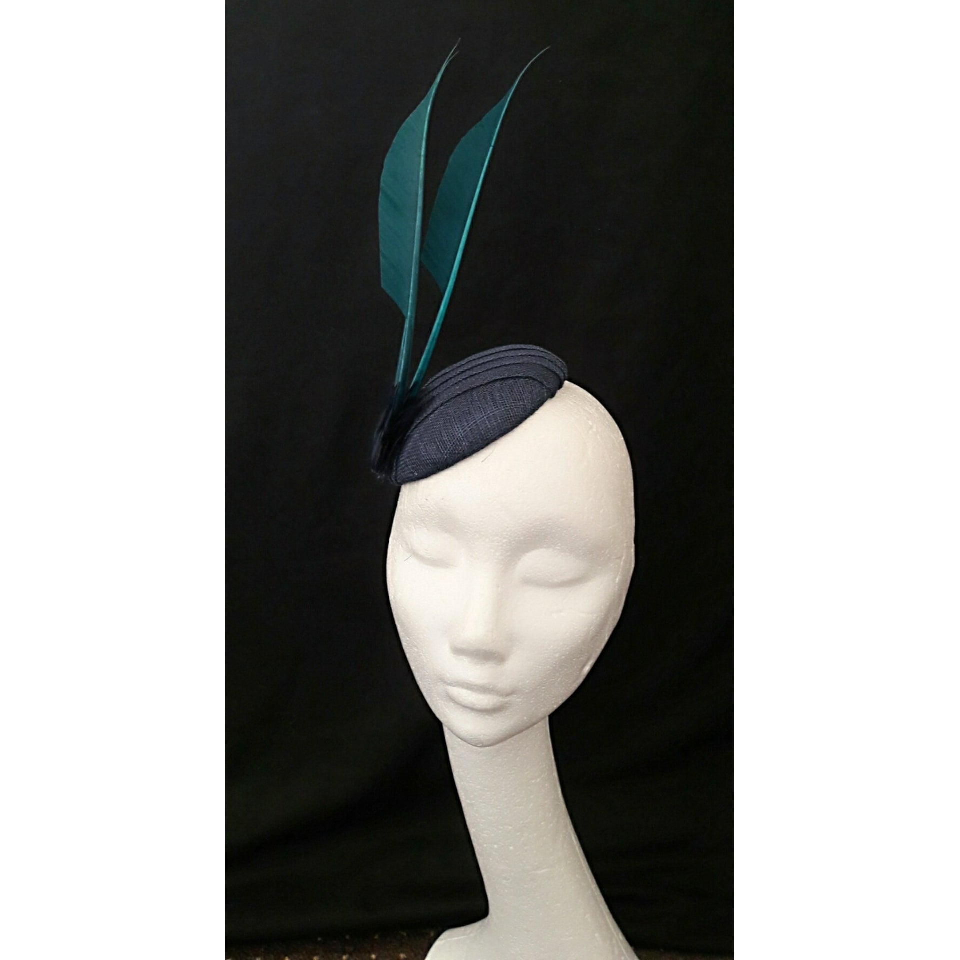 'Gna' Feather Headpiece image 8