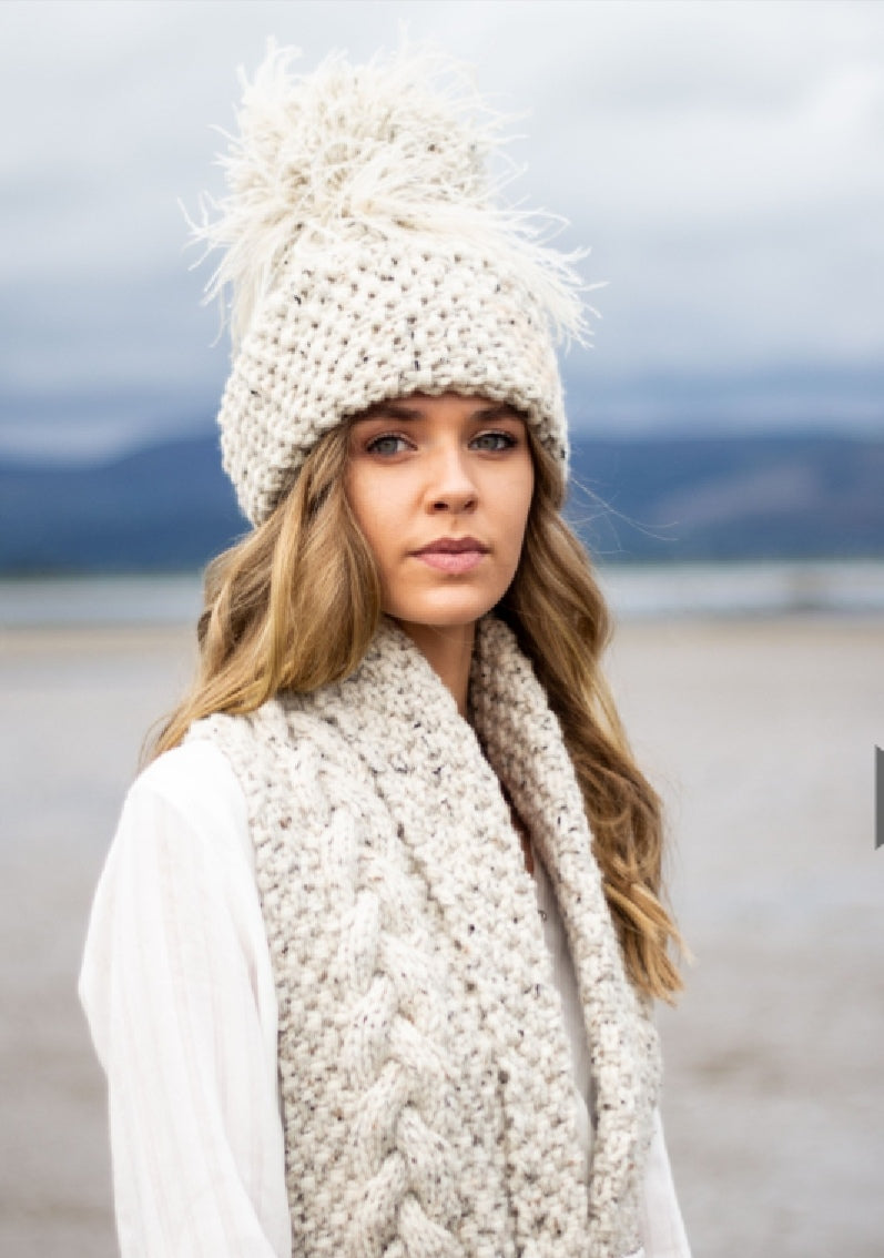 Cream Fleck Scarf - Aran Wool Blend with Feather Trim image 3
