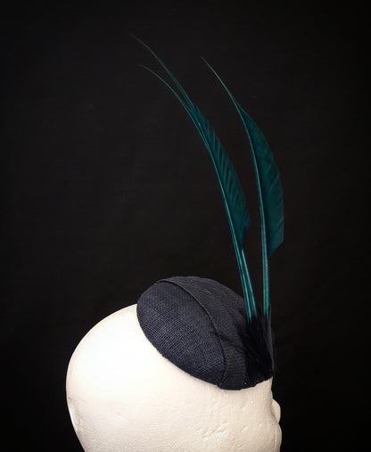 'Gna' Feather Headpiece image 4