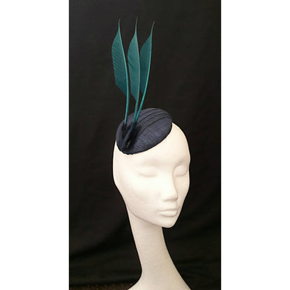 'Gna' Feather Headpiece image 2